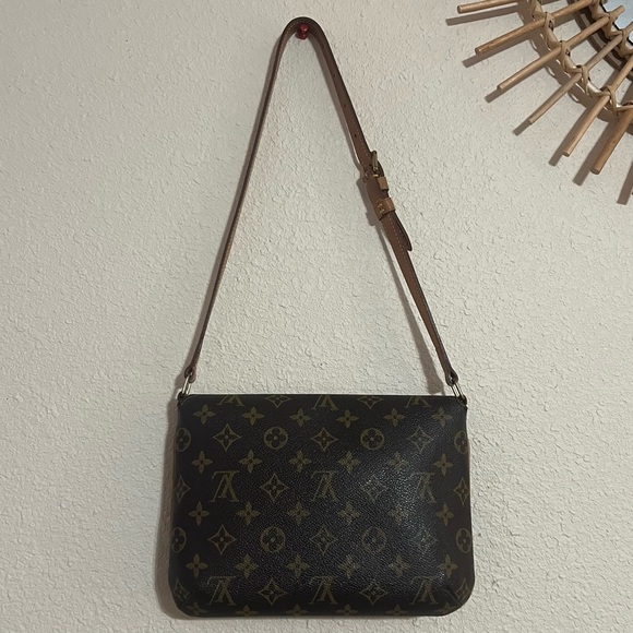 Vintage Louis Vuitton Monogram Musette Tango Shoulder Bag - Picture 10 of 16